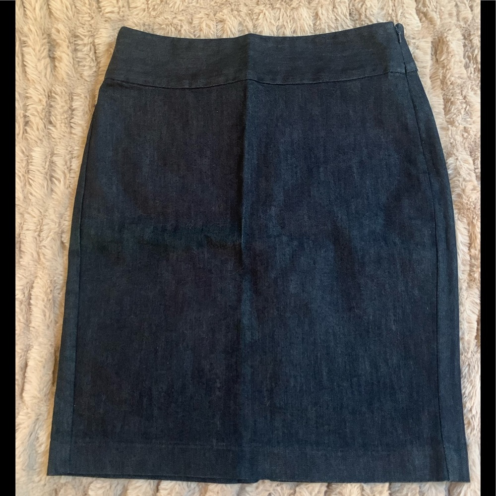 TOMMY HILFIGER pencil skirt size 4